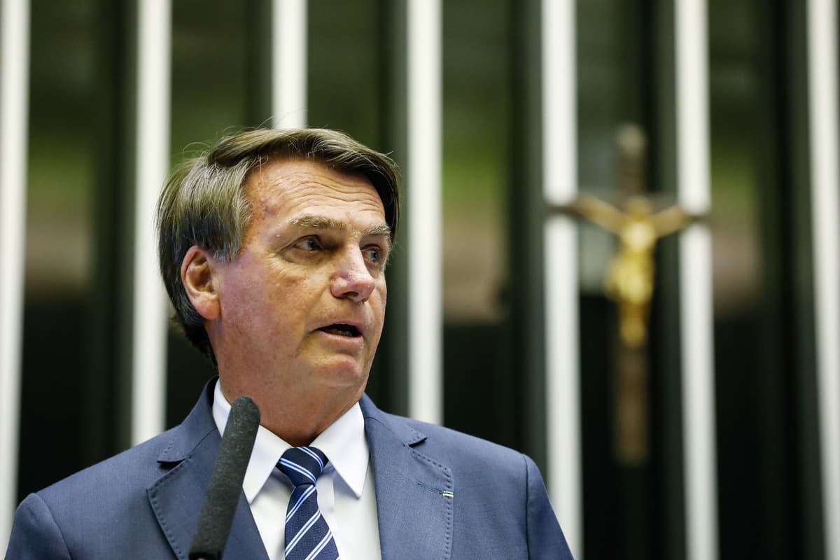 Braziliya prokuraturasi sobiq prezident Bolsonaruni davlat to‘ntarishiga urinishda aybladi