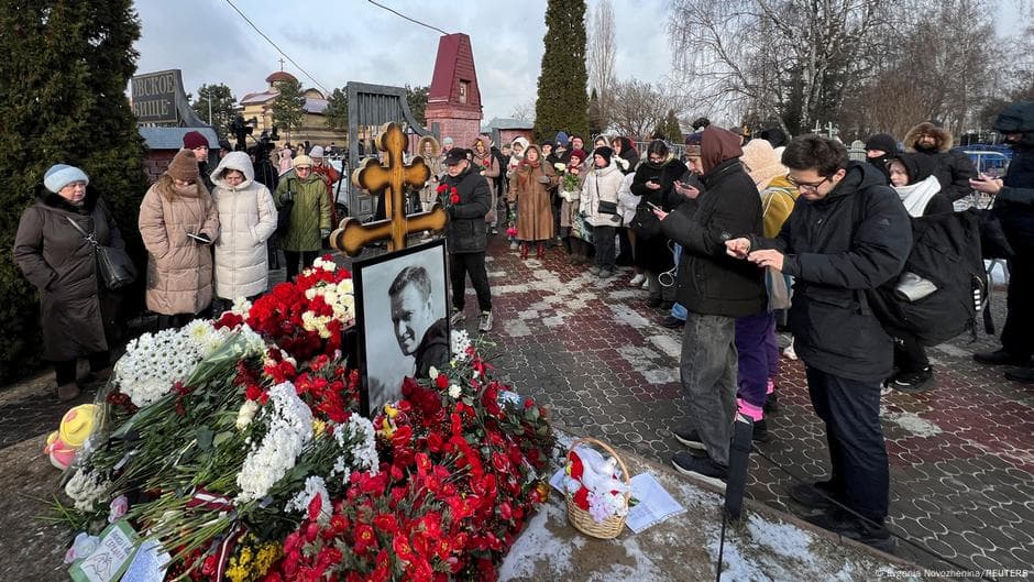 Fransiya Navalniy Rossiyada zaharlangani haqidagi ma’lumotlarni ko‘rib chiqdi