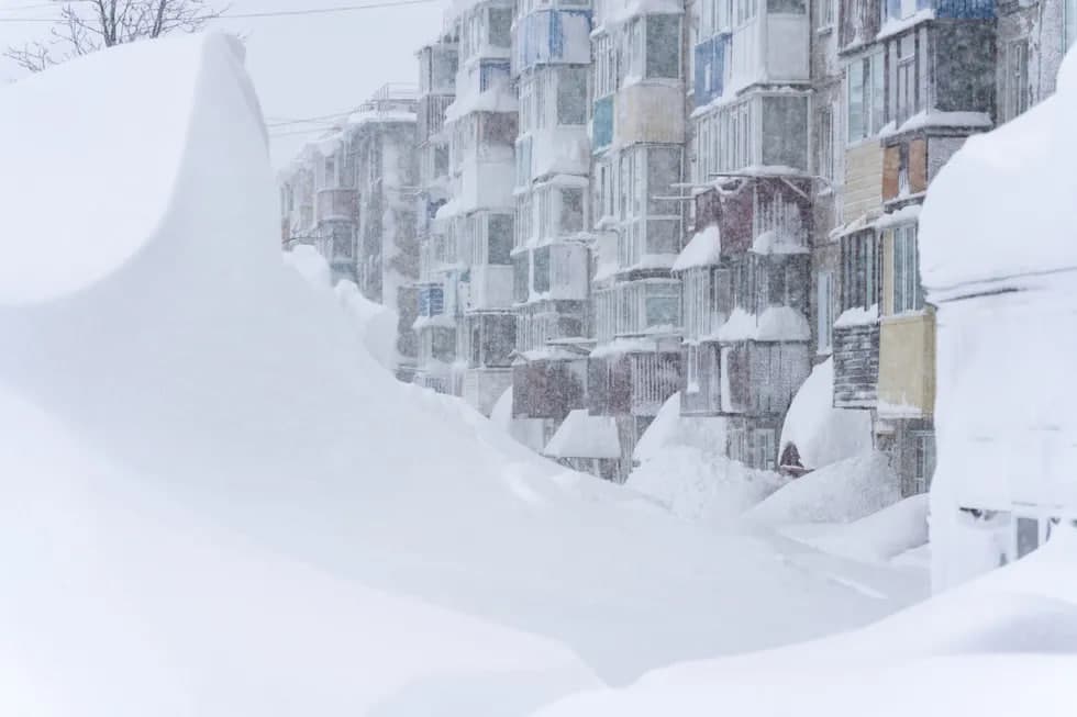 Kamchatka «qor ostida» qoldi. Bunaqasi 50 yildan buyon bo‘lmagan