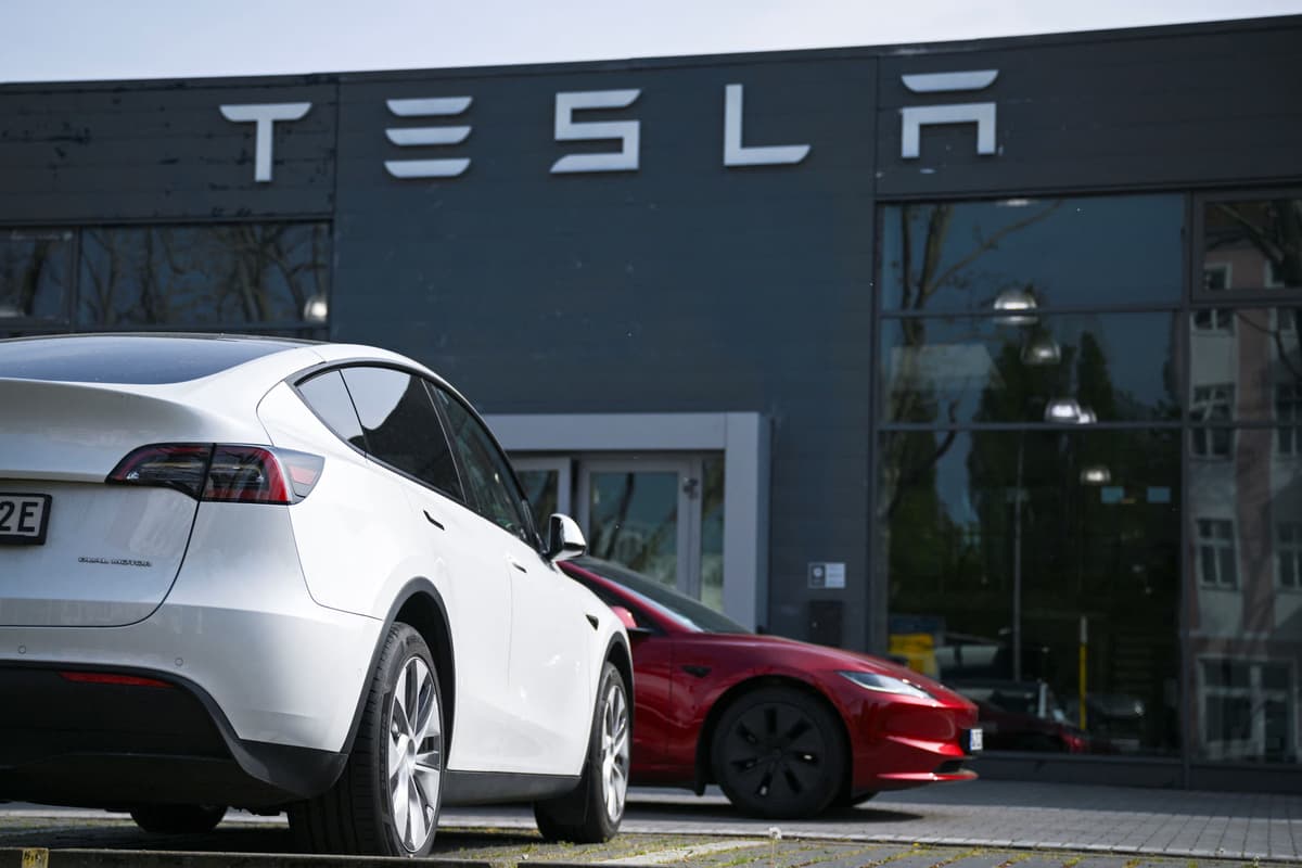 Yevropada Tesla sotuvlari 40 foizga tushib, BYD 225 foizga o‘sdi