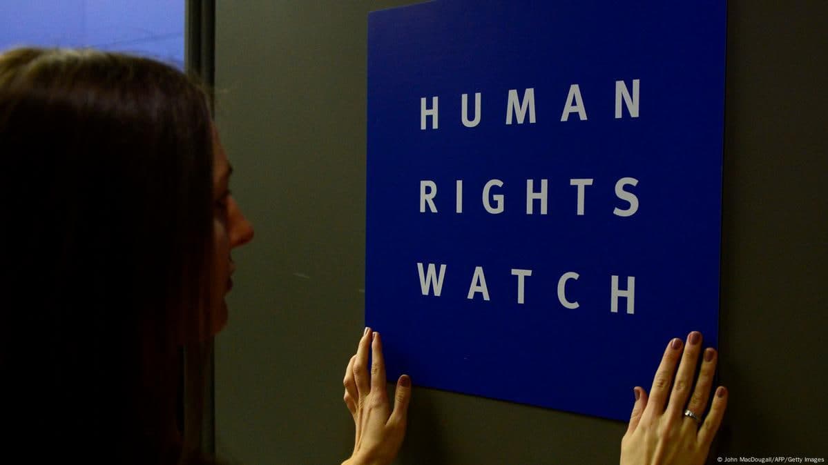 HRW: Rossiya rasmiylari o‘zgacha fikrlovchilarni ta’qib qilishni kuchaytirmoqda