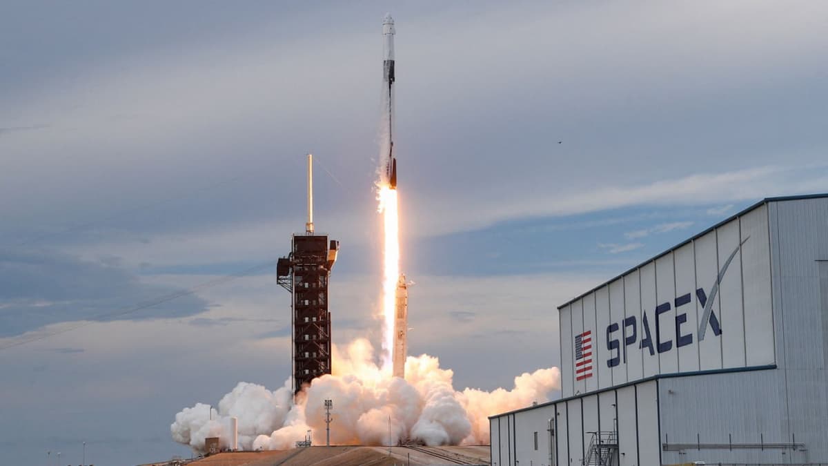 «O‘zbekkosmos» SpaceX bilan sun’iy yo‘ldosh uchirish imkoniyatini muhokama qildi