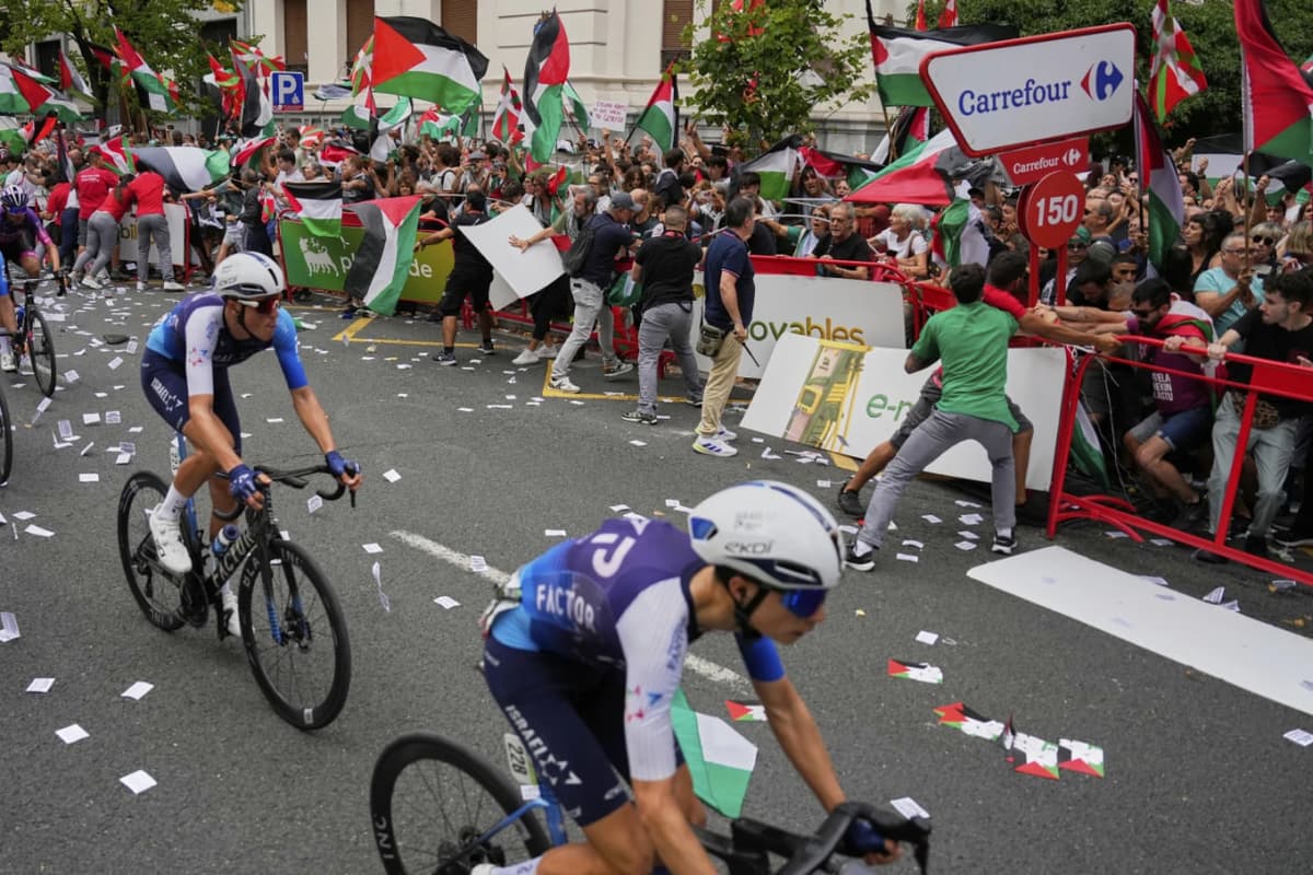 Ispaniyada «Vuelta» velopoygasi Falastin tarafdorlari namoyishi tufayli muddatidan oldin yakunlandi