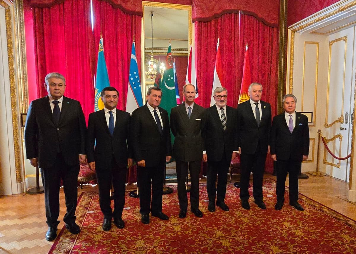 O‘zbekiston tashqi ishlar vaziri Londonda shahzoda Edvard bilan uchrashdi
