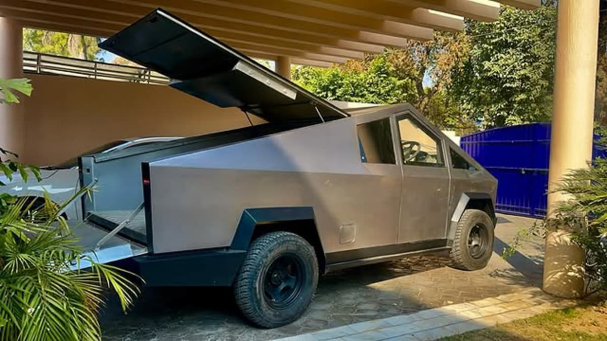 Pokistonda Tesla Cybertruck’ning arzon nusxasi yasaldi