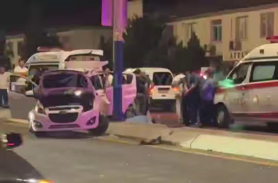 Nurafshon ko‘chasida beton ustunga borib urilgan "Spark" haydovchisi vafot etdi