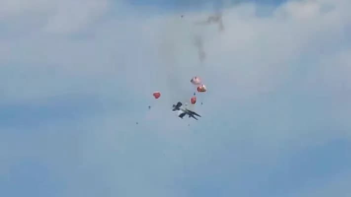 AQShda aviashou vaqtida ikki qiruvchi samolyot to‘qnashib, portlab ketdi
