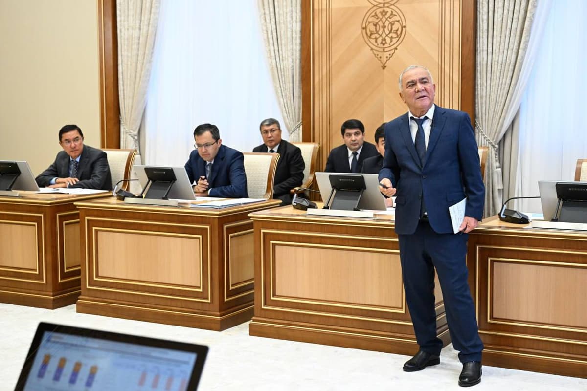 Prezident «O‘zbekneftgaz»ga kunlik gaz qazib chiqarish hajmini oshirishni buyurdi