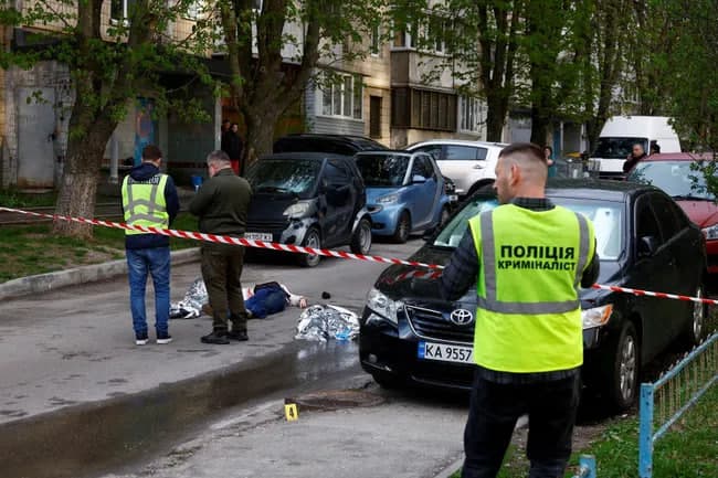 Kiyevdagi otishma: «Moskvada tug‘ilgan shaxs» o‘t ochdi va supermarketda odamlarni garovga oldi