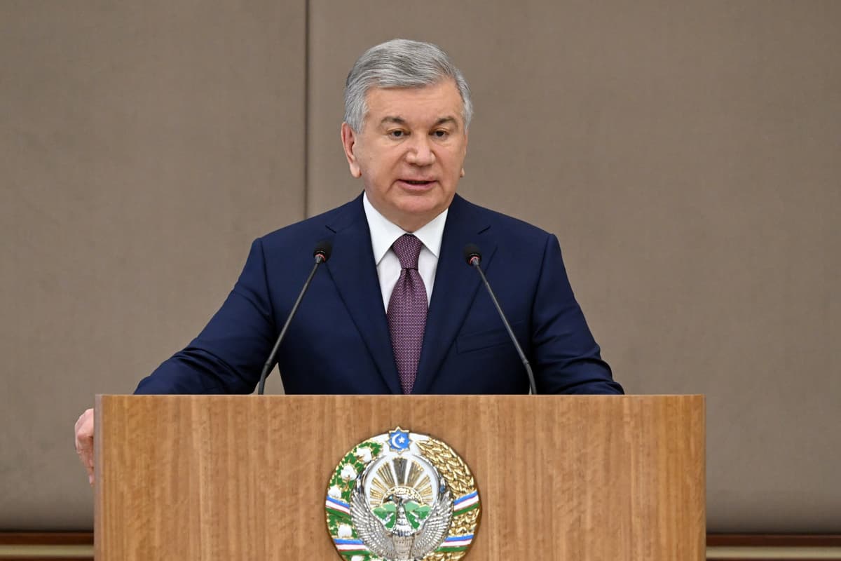 Prezident qator hokimlarni tanqid qildi