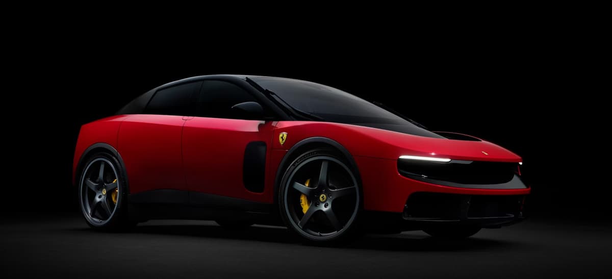Ferrari birinchi elektromobilini taqdim etdi