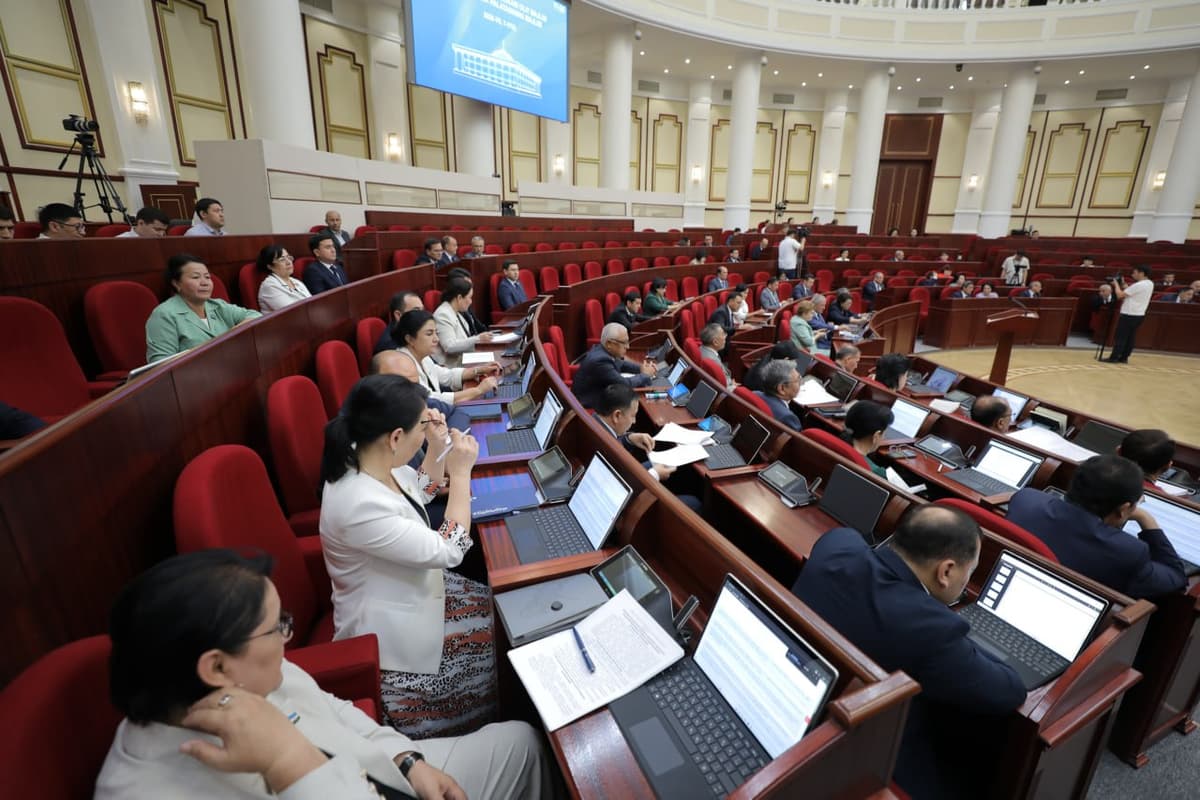 Lawmakers approve special tax regime for foreigners in final reading