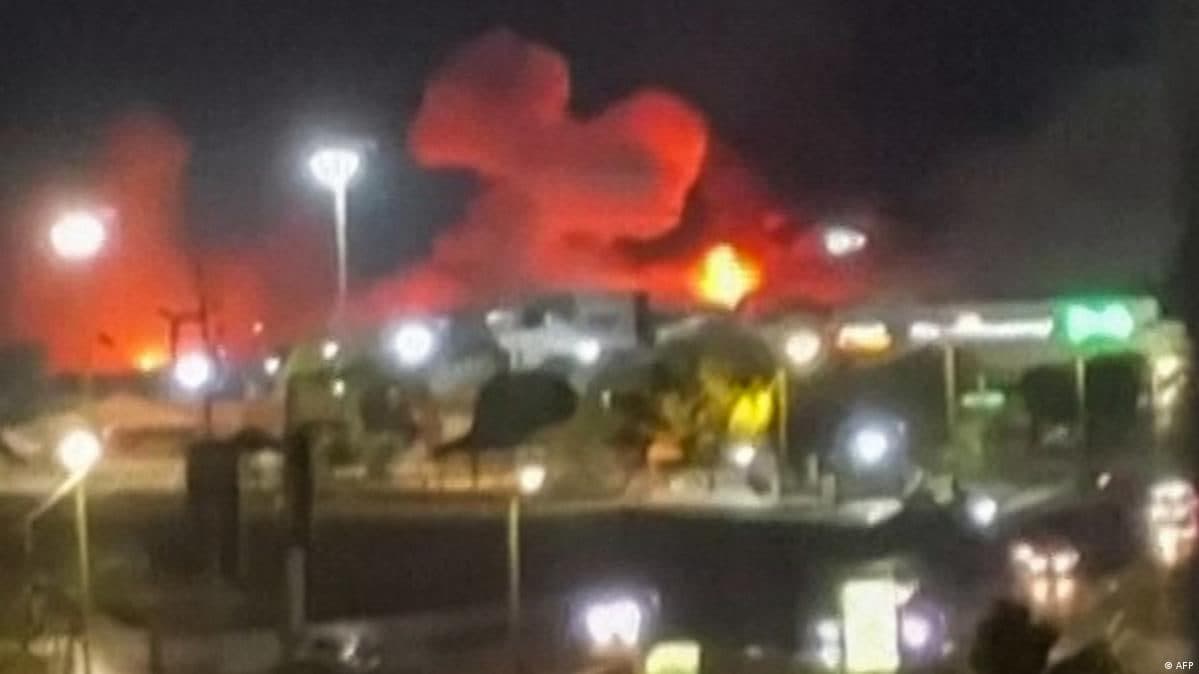 AQSh Ho‘rmuz bo‘g‘ozi hududida Eronga yangi zarbalar berdi