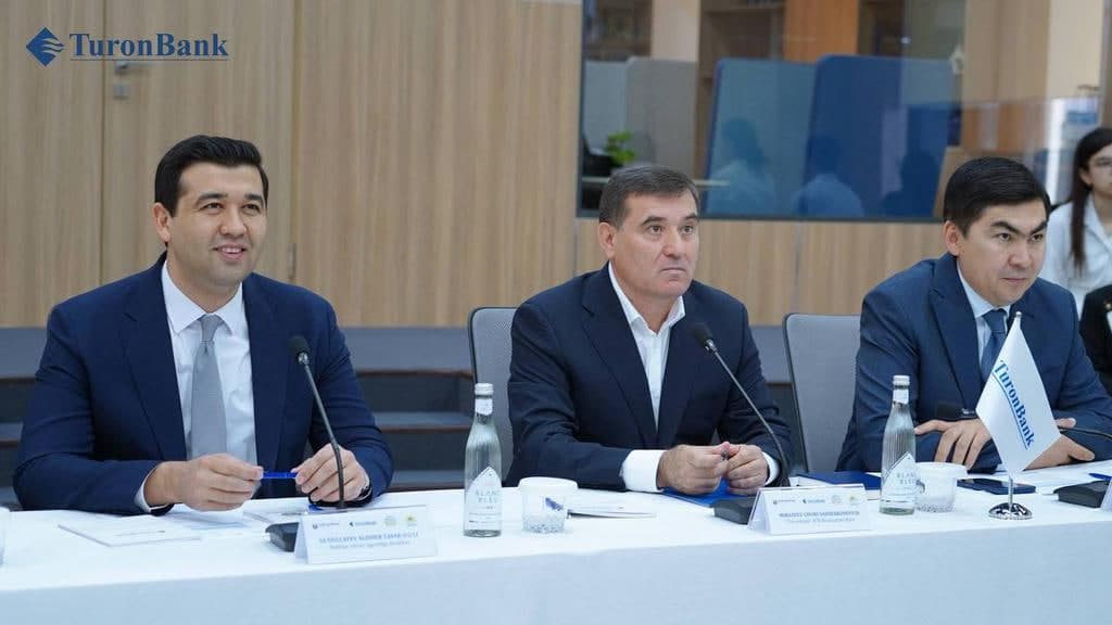 Yoshlar bilan ochiq muloqot - kelajak sari dadil qadam!