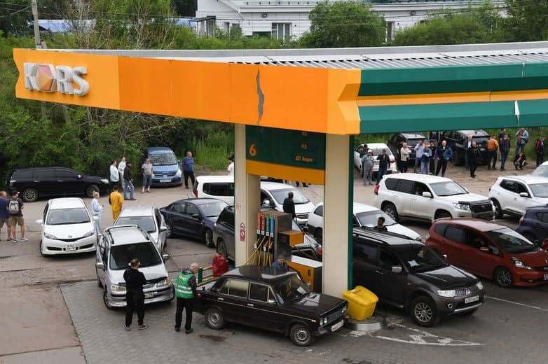 Rossiyada amaldorlarga navbatsiz xizmat ko‘rsatuvchi zapravkalar paydo bo‘ldi