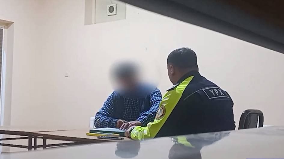 В Навои награжден сотрудник ДПС, отказавшийся от взятки в 1000 долларов
