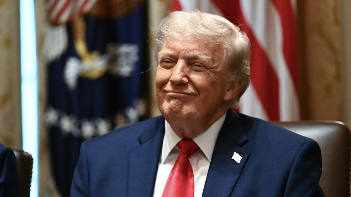 Врач назвал состояние здоровья Трампа отличным, но рекомендовал ему похудеть