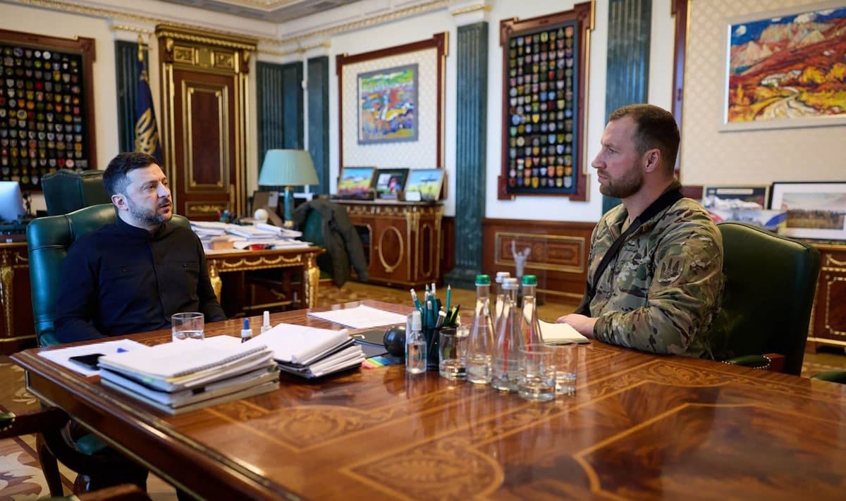 Yevgeniy Xmara Ukraina mudofaa vaziri lavozimiga nomzod bo‘ldi