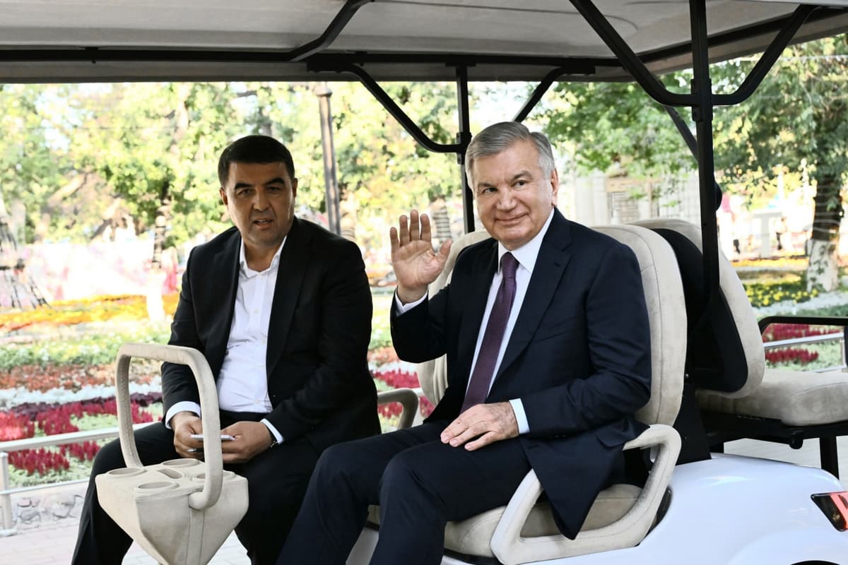 Shavkat Mirziyoyev Namangan xalqaro gullar festivalining mehmoni bo‘ldi
