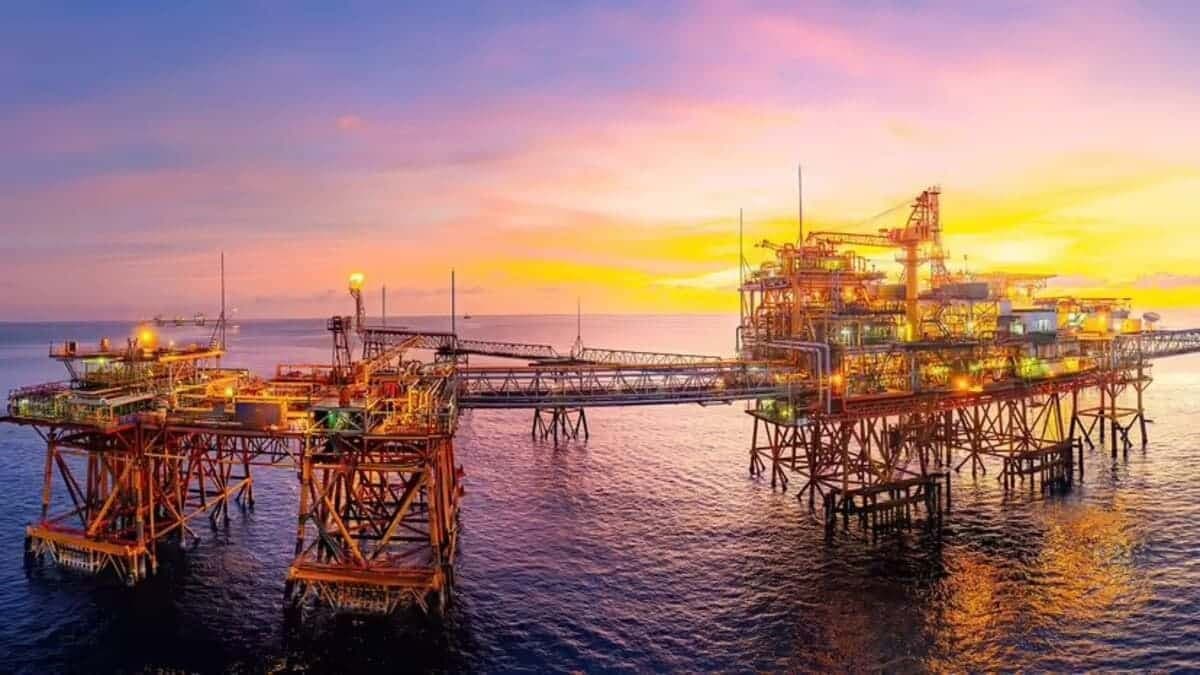 Денгиз ўртасидаги шаҳарлар: дунёдаги энг йирик нефт платформалари