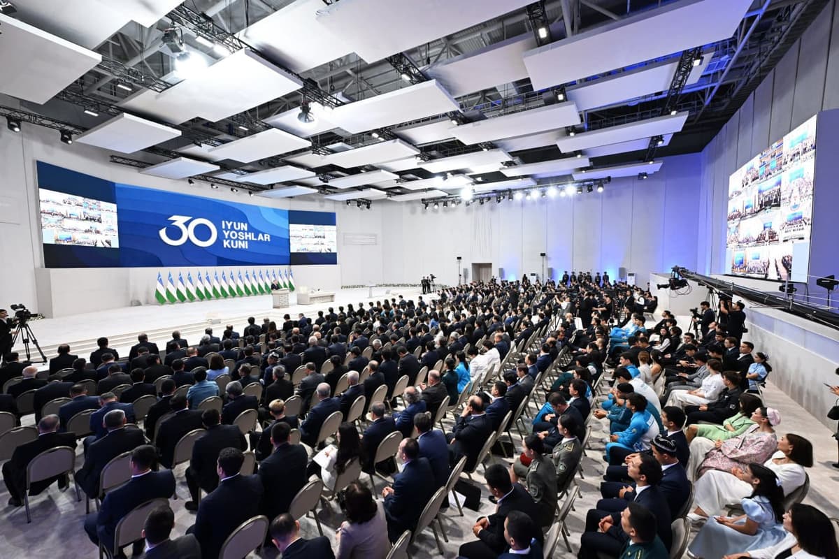 Shavkat Mirziyoyev: Yoshlar Uchinchi Renessans poydevorini yaratadigan kuch bo‘lishi kerak