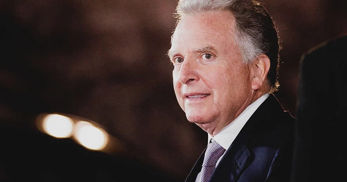 OAV: Uitkoff Eron bilan muzokaralar uchun Shveytsariyaga yo‘l oldi