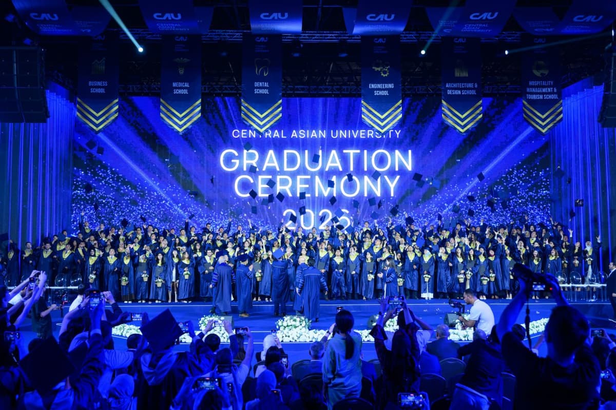 Graduation Ceremony 2026: Central Asian University mutaxassislarning yangi avlodini yetishtirdi