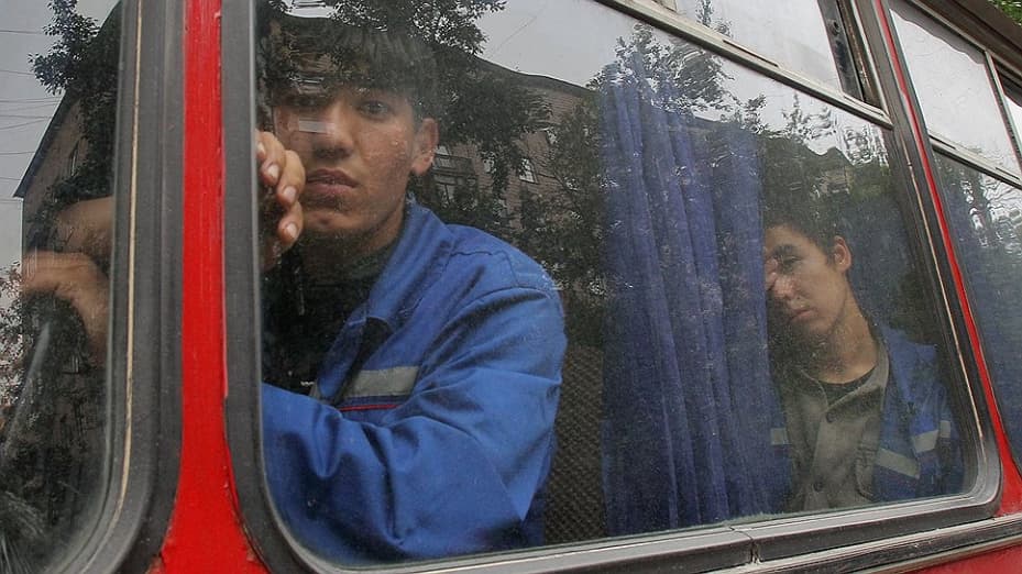 «Migrantlik tarixi». Yoshlar nega muhojirga aylanishi haqida hikoya