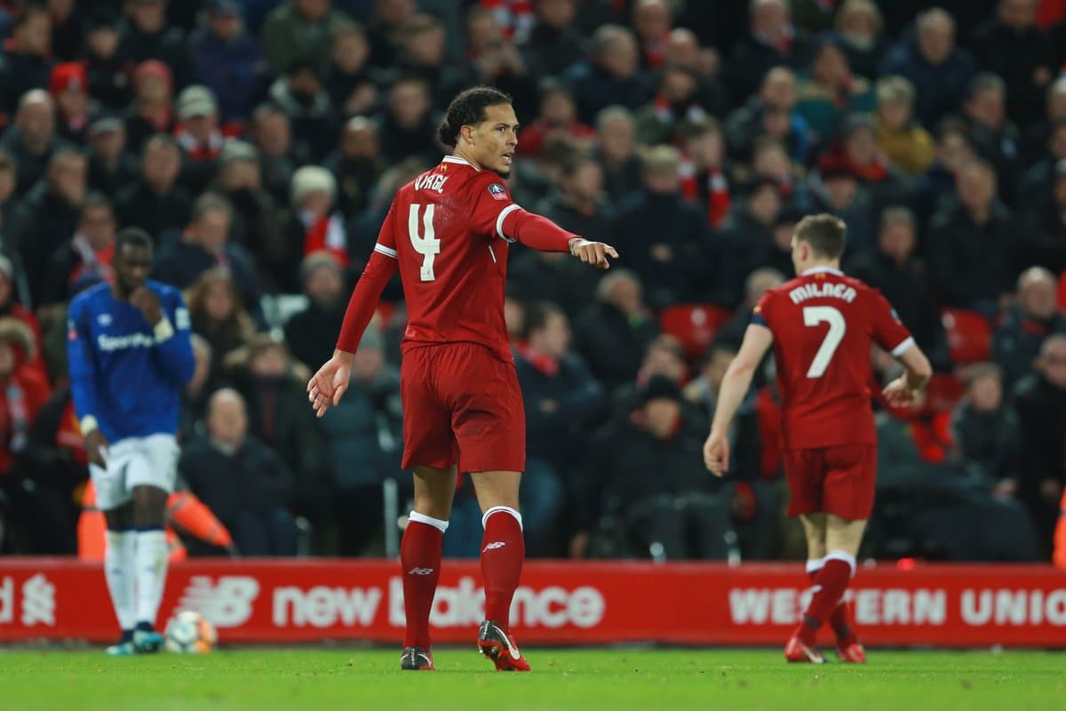 Eng qimmat himoyachi otasi sababli futbolkasida familiyasi bo‘lishini istamadi