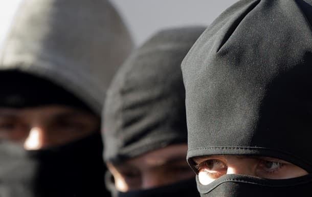 Qashqadaryoda yuziga niqob kiygan shaxslar omborxonaga hujum qildi