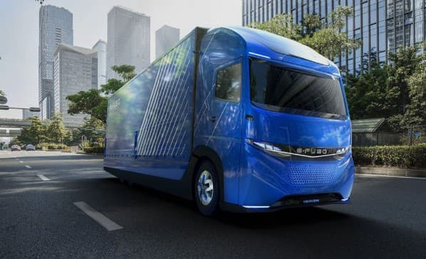 Daimler elektr yuk mashinalarini AQSh, Yevropa va Yaponiyaga yetkazib bermoqda