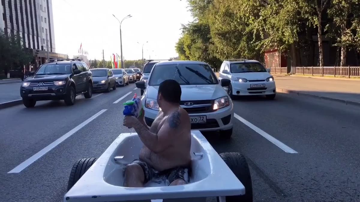 Mashinasida vannani shatakka olib yo‘lovchini sayr qildirgan haydovchi jarimaga tortildi