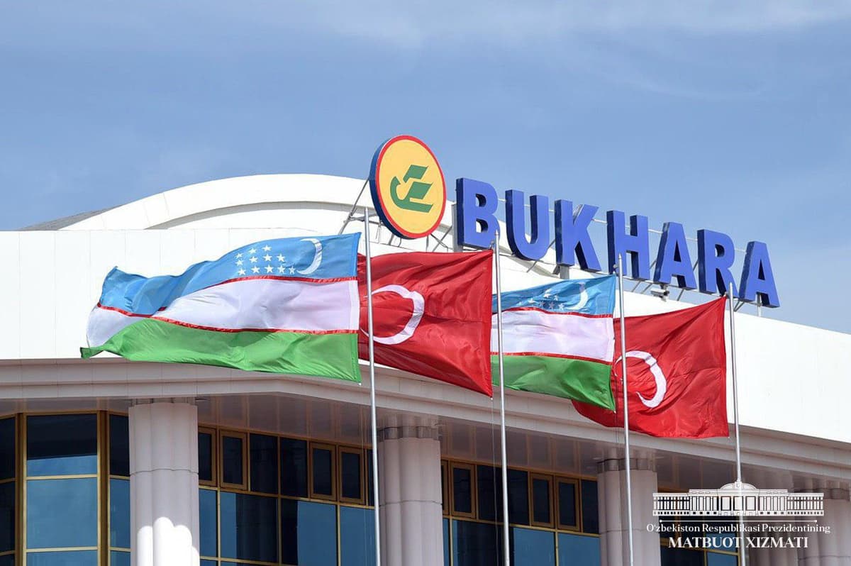 Shavkat Mirziyoyev Buxoroda Rajab Toyyib Erdo‘g‘anni kutib oldi