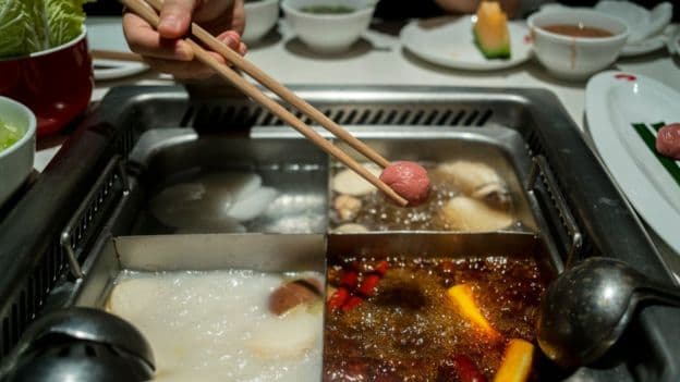 Taomdan topilgan kalamush Xitoydagi restoranlar tarmog‘iga 190 mln dollarga “tushdi”