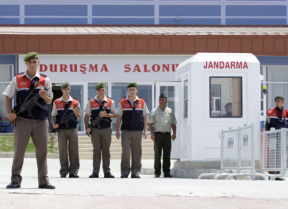 Turkiyada 47 nafar harbiy to‘ntaruvga urinishdagi ishtiroki uchun umrbod qamoq jazosiga tortildi