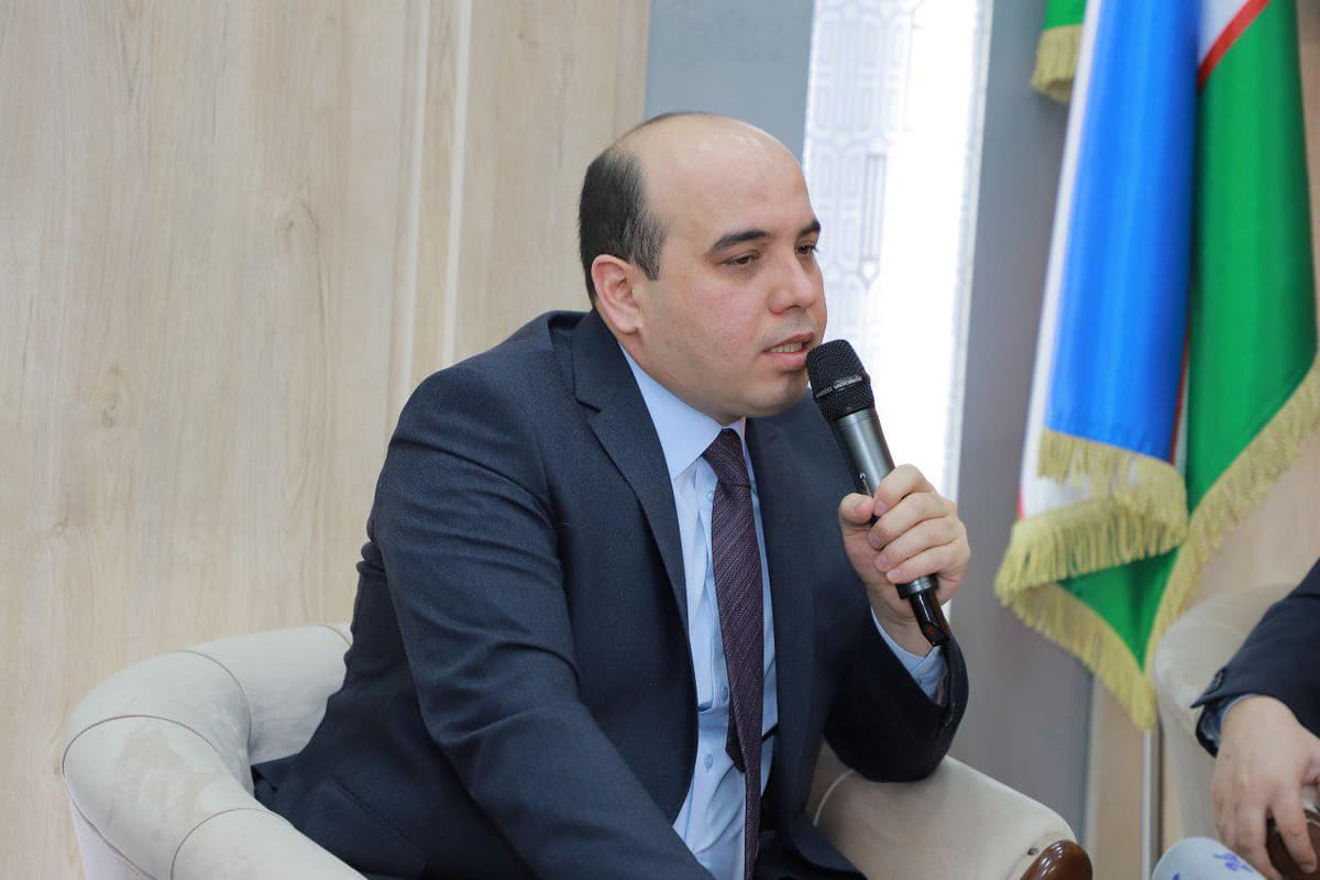 «Prezident san'atkorlar reklamasiga muhtoj emas». «O‘zbekkonsert» rahbari Jahongir Poziljonovning klipiga izoh berdi
