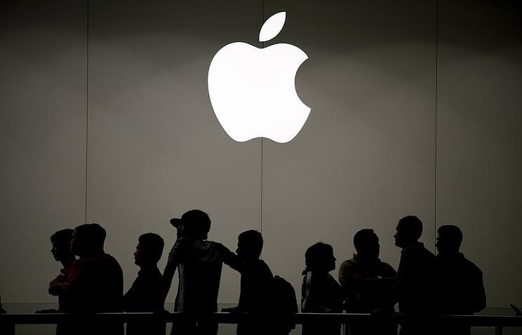 Apple uchta yangi modeldagi smartfon ishlab chiqarmoqchi – Bloomberg