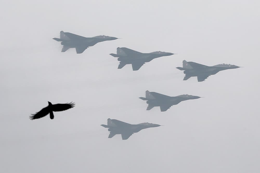 Hindiston Tejas qiruvchisi sinovlarini qaytadan boshlamoqda