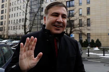 Saakashvili 2008 yilda Rossiya bilan urushning oldini olishga uringani haqida aytdi