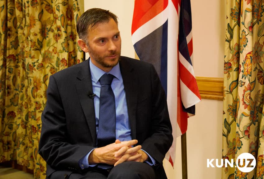 Britaniya elchisi: «Agar hukumat faqat o‘zining aytganlarini tinglasa, u yaxshi siyosat yuritolmaydi» 