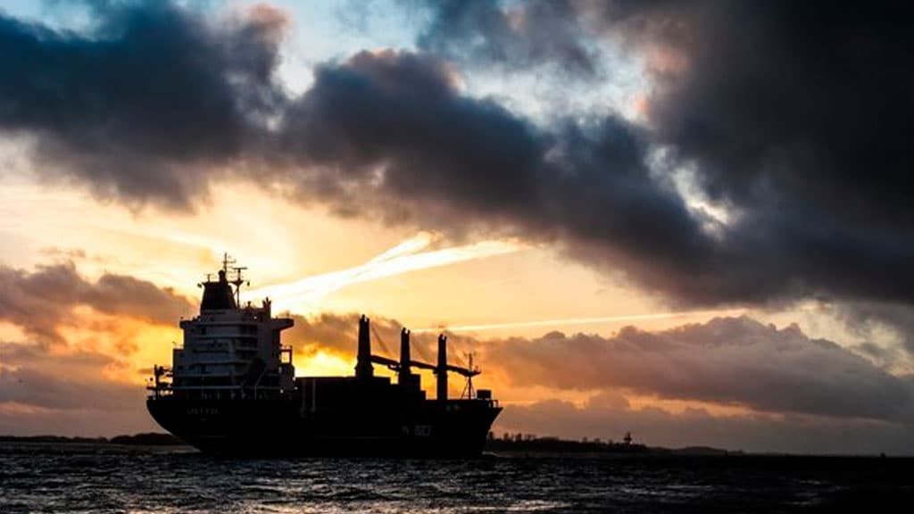 Norvegiya yaqinida fregat va tanker to‘qnashib ketdi