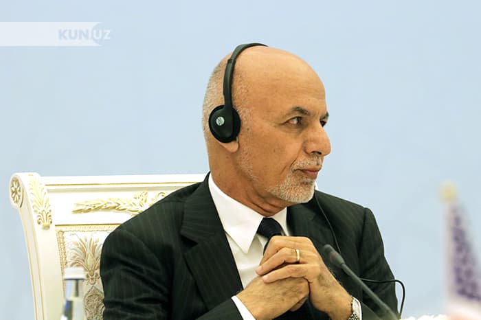 Afg‘oniston prezidenti Toshkent konferensiyasida bir daqiqalik sukut saqlashni taklif etdi