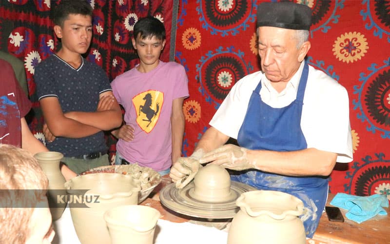Samarqandda Silk Road Bazaar-2018 milliy hunardmandchilik va savdo festivali ish boshladi - fotolar