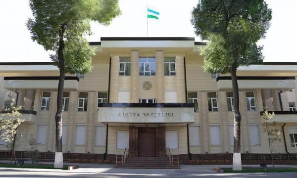 Adliya vazirligi: o‘qituvchilarning maoshidan pul ushlab qolish tashabbusi hokimiyatdan chiqqan