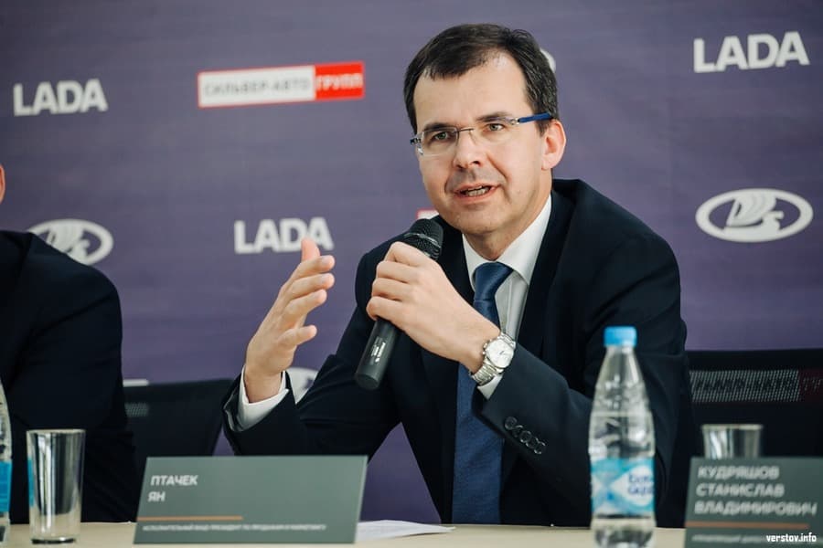 Lada uch davlatga e'tibor qaratadi. Ulardan biri - O‘zbekiston