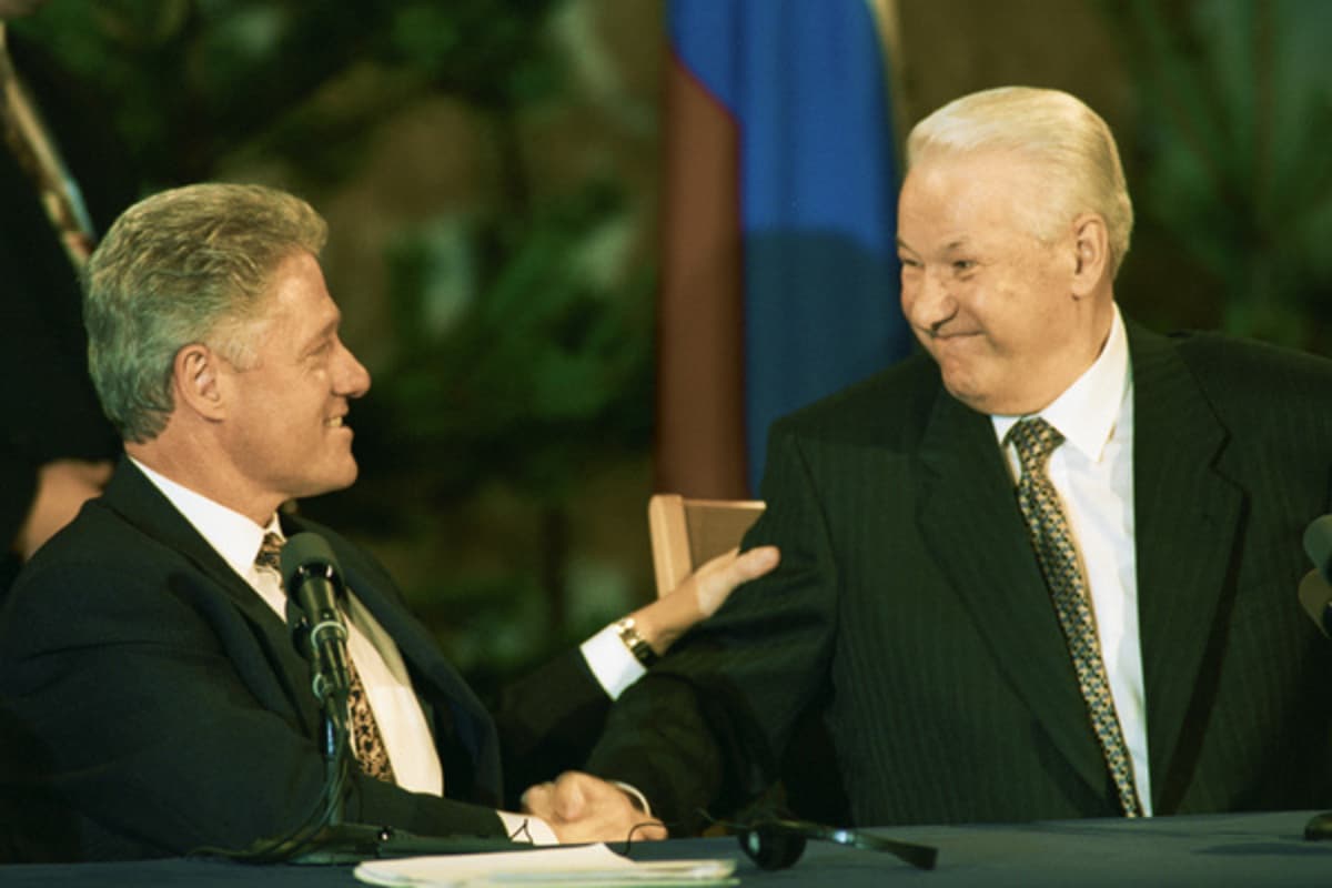 Yeltsin va Klinton 1999 yilda Putin haqida gaplashgan. Suhbat tafsilotlari oshkor etildi