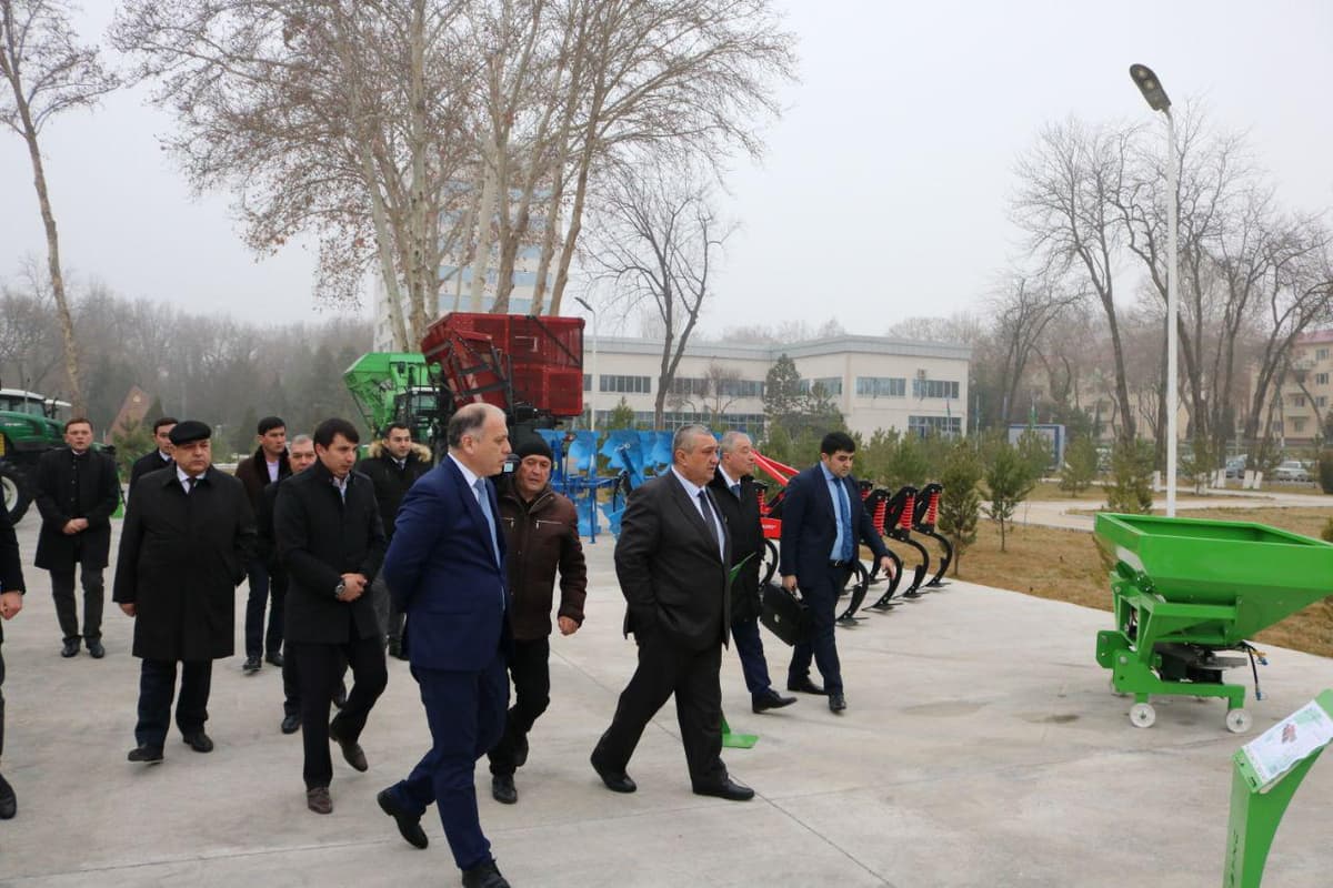 O‘zbekiston qishloq xo‘jalik texnikalari Ozarboyjonga eksport qilinadi