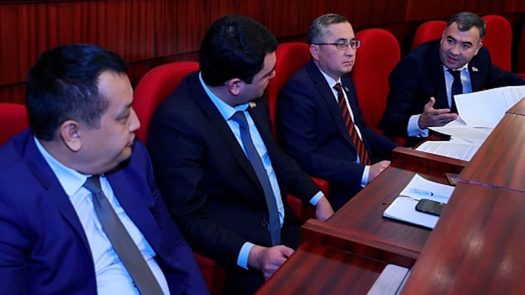 Deputatlar e'tirozi va tanqidiga uchragan qonun loyihasi yangi nom bilan qayta ko‘rib chiqildi