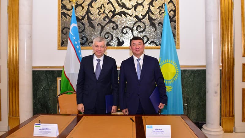 O‘zbekiston Xavfsizlik kengashi kotibi Viktor Mahmudov Qozog‘istonga bordi
