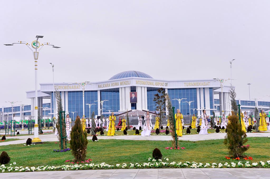 Turkmanistonning Turkmanobod shahrida xalqaro aeroport ochildi